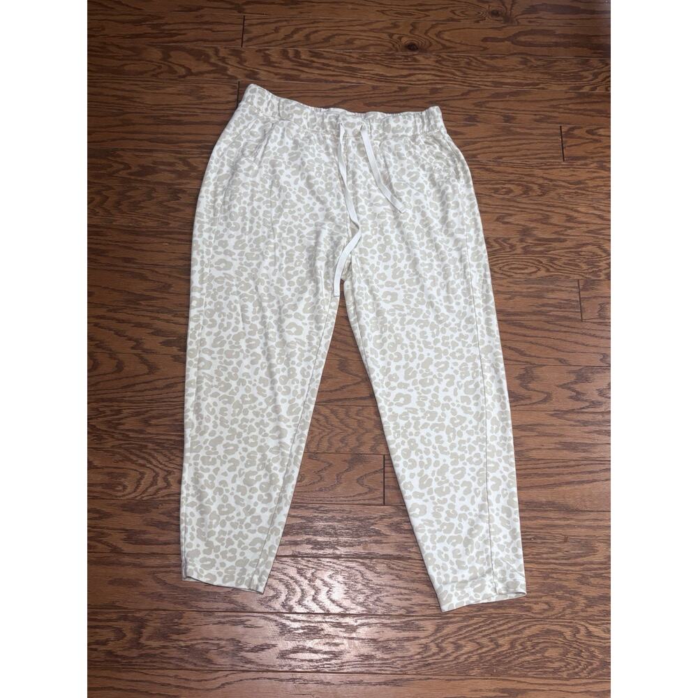 Loft Outlet Women's Cream Cheetah Print Sleepwear Pajama Lounge Pants, Size L